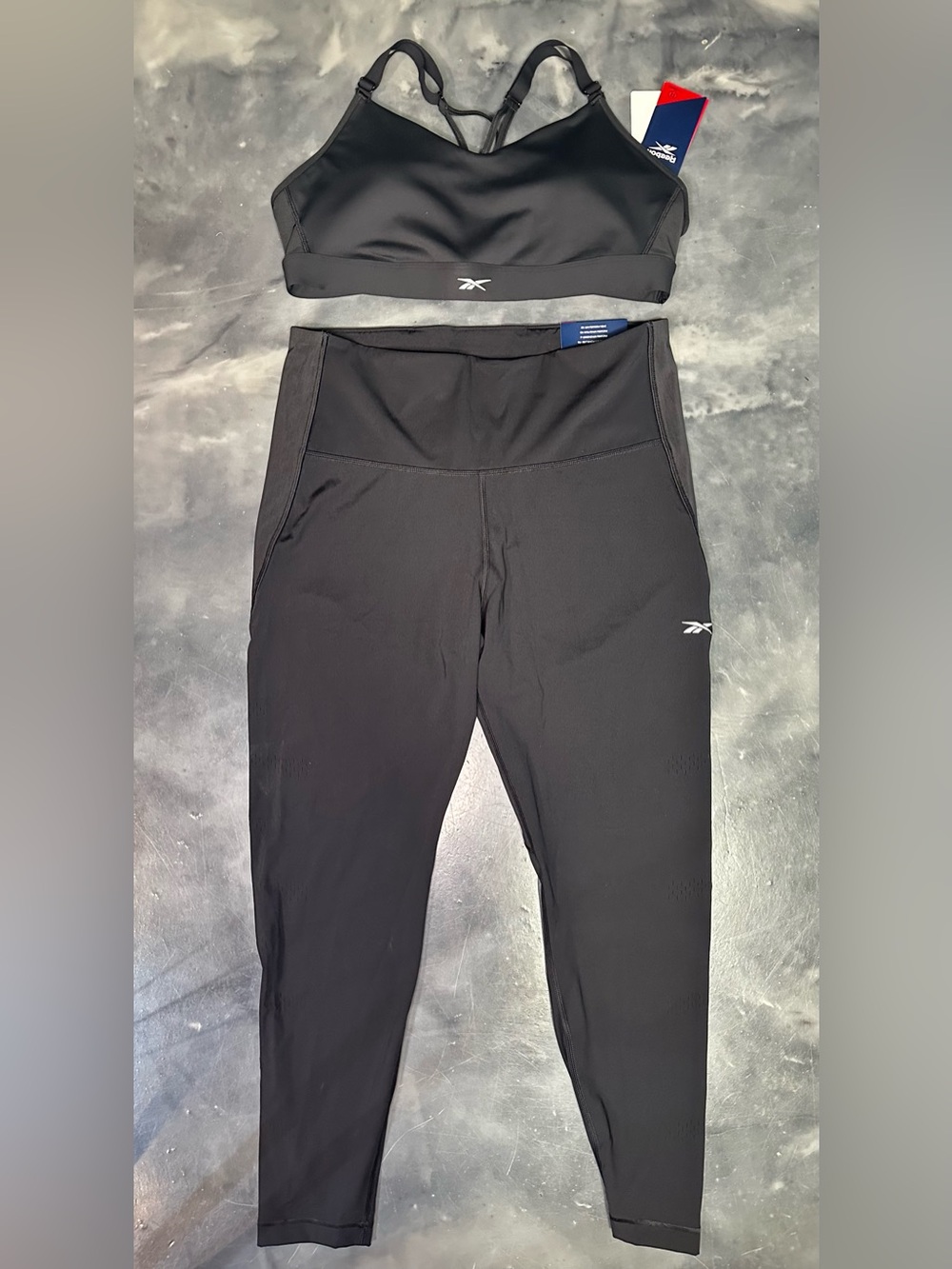 Reebok Lux Strappy Sports Bra & Lux Perform 7/8 Leggings Set Black XL NWT